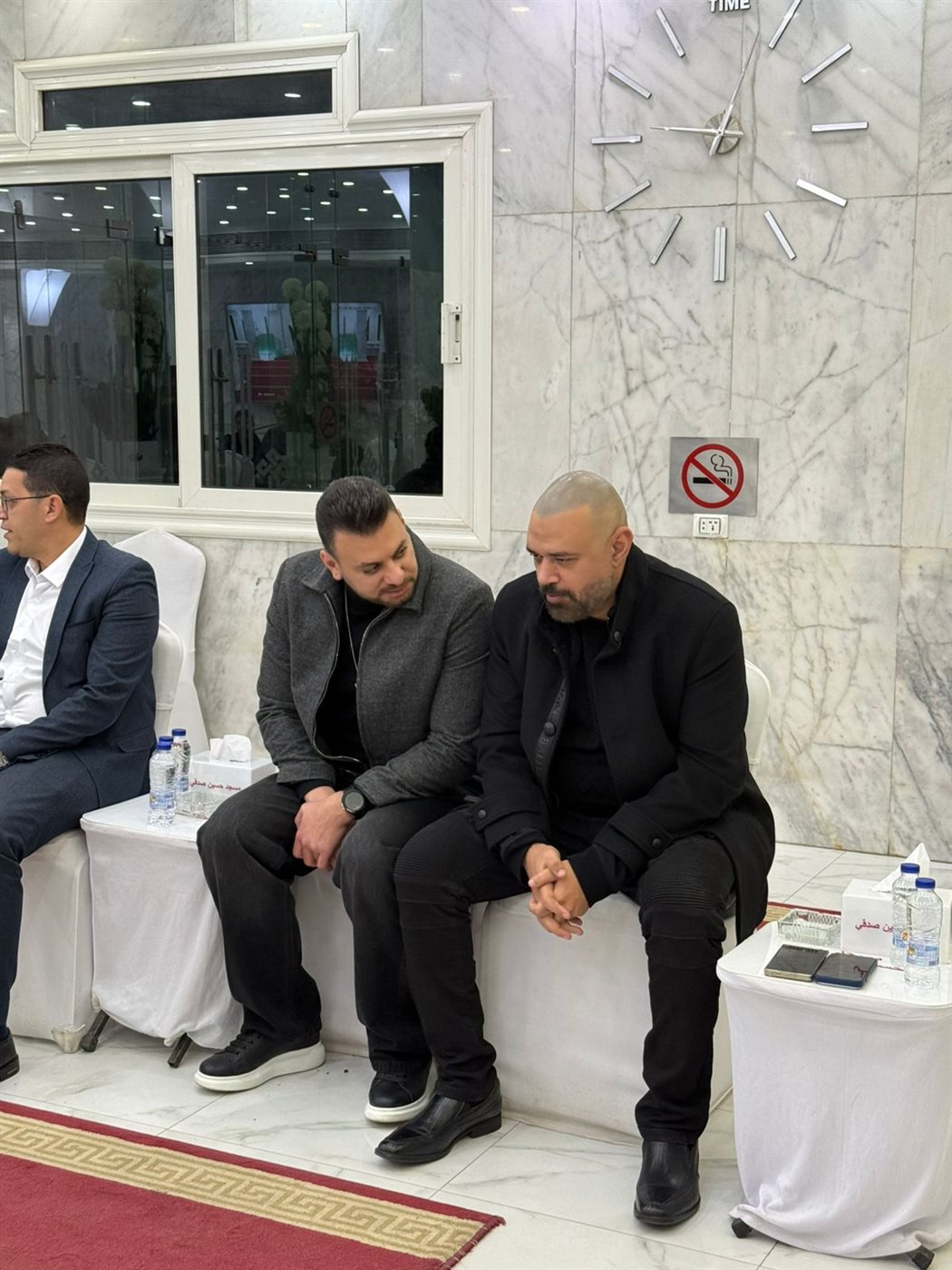 <strong>عزاء والد الشاعر ومطرب الراب خالد تاج الدين</strong>