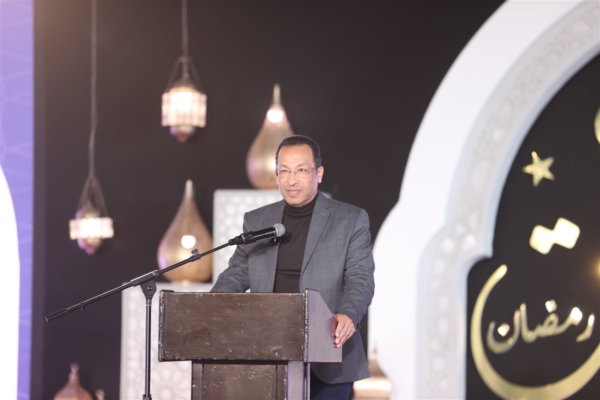<strong>&nbsp;رأفت هندى وزير الاتصالات وتكنولوجيا المعلومات</strong>