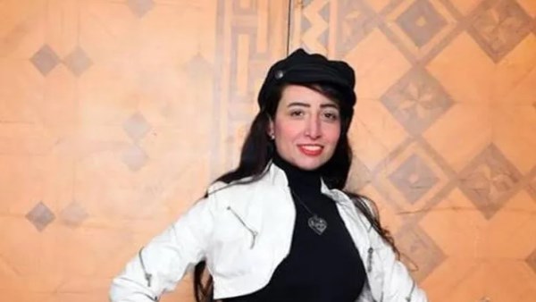 <strong>الفنانة نهال القاضي</strong>