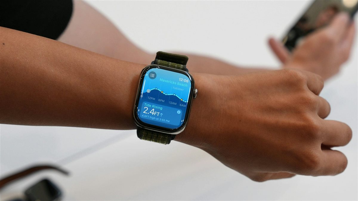 ساعة Apple Watch