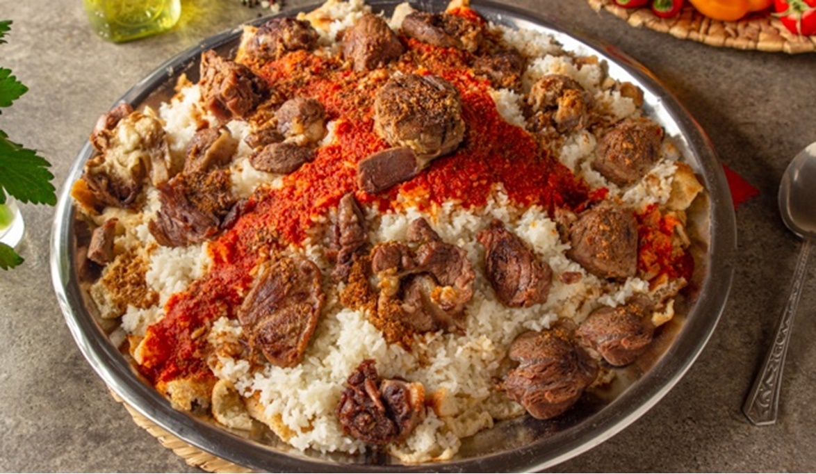 الفتة بالخل والثوم