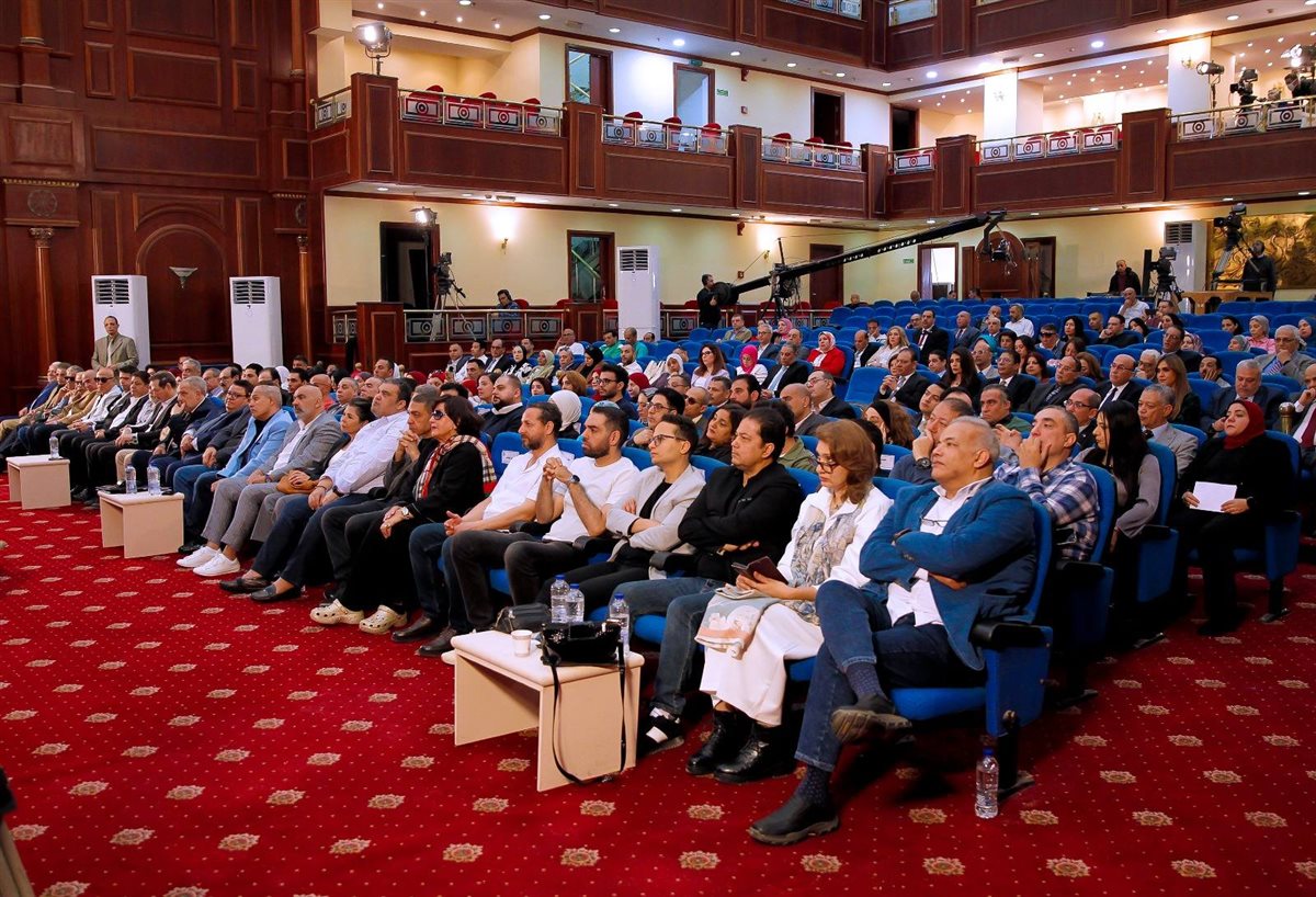 <strong>تدشين فرقة ماسبيرو المسرحية</strong>