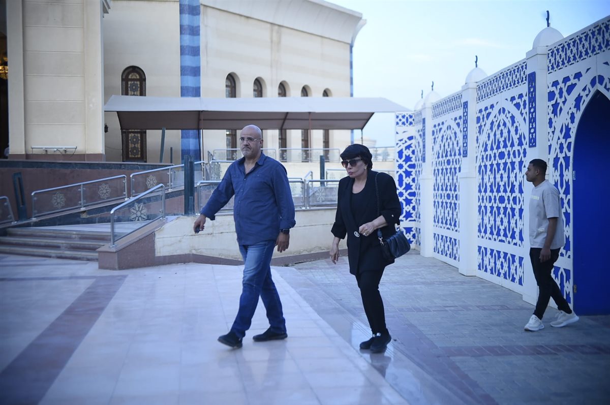 <strong>عزاء الفنان الكبير عبد الرحمن أبو زهرة</strong>
