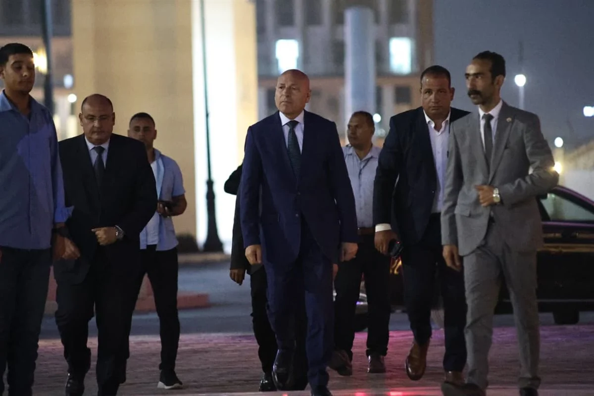 <strong>عزاء عبد الرحمن أبو زهرة</strong>