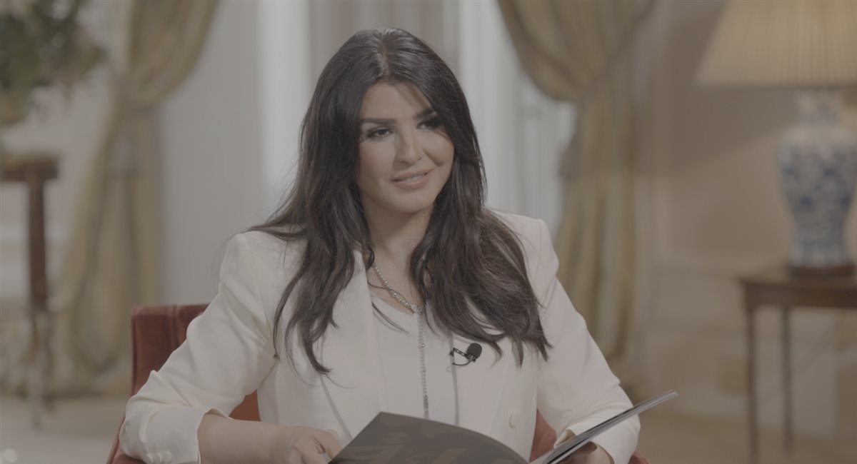 <strong>الإعلامية منى الشاذلي</strong>
