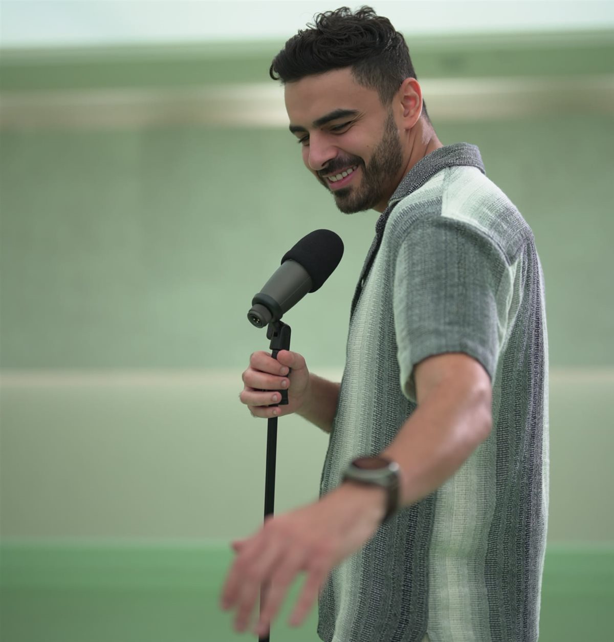 <strong>المطرب أحمد علاء</strong>