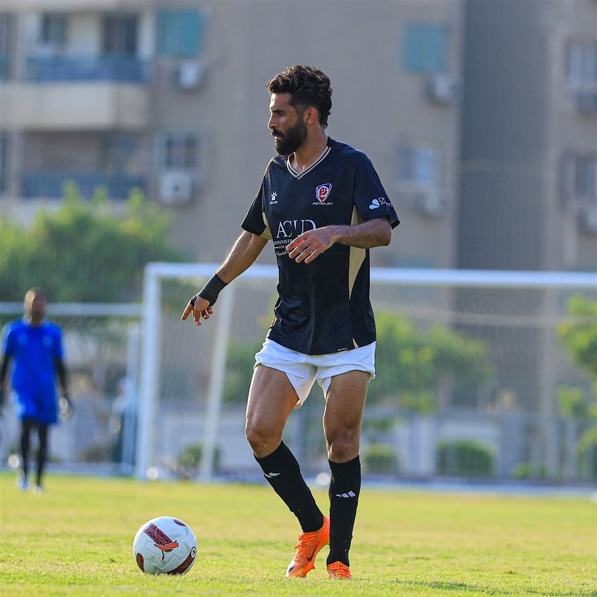كريم الديب لاعب بتروجيت