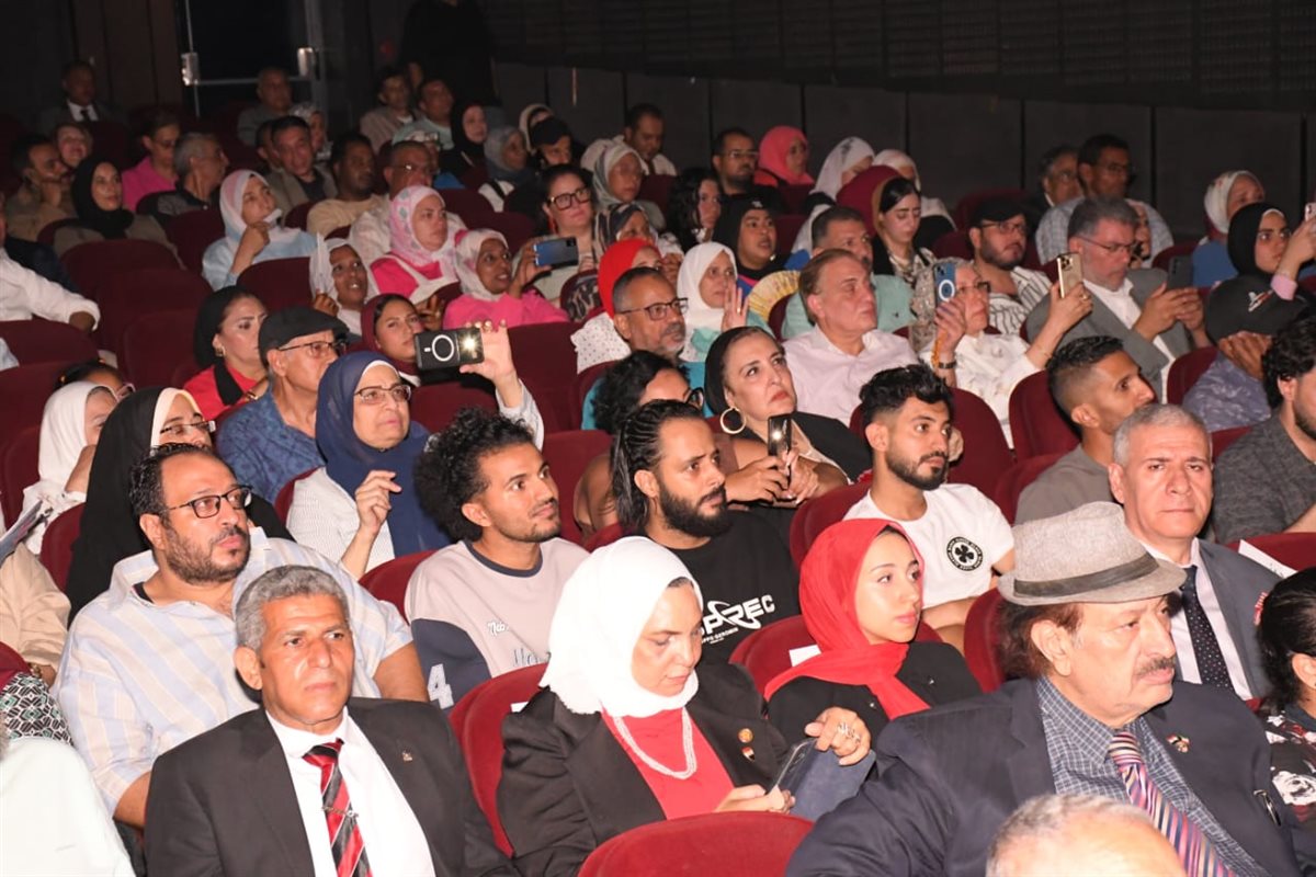 <strong>ملتقى الهناجر يحتفي بثورة يوليو</strong>