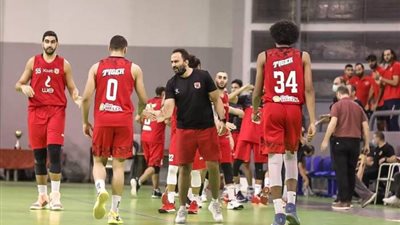 المقابل المادي يقرب نجم سلة الأهلي من صفوف الزمالك