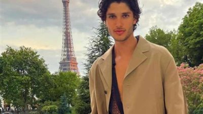 بعد الإطلالات الغريبة.. لؤي علامة أول  Super Model عربي