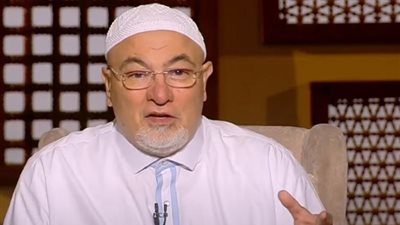 خالد الجندى: لا يجوز إعطاء العيدية لمدخن أو مدمن