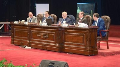 تعديلات جديدة بلوائح 7 كليات بجامعة القاهرة