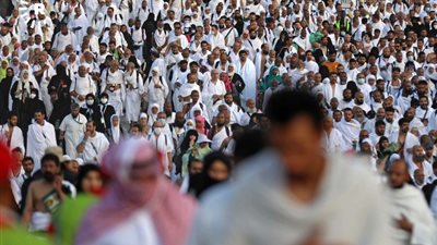 السياحة توضح حقيقة استدعاء الشرطة السعودية بسبب مخالفات مخيمات منى
