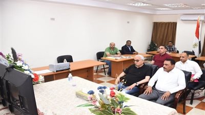 زيارة مفاجئة.. رضا حجازي يتابع امتحانات الثانوية العامة من مطروح