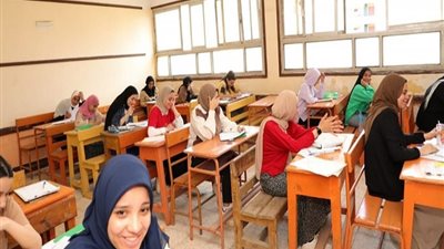 تداول أسئلة الجيولوجيا لثانوية العامة بعد بدء اللجنة والتعليم تحقق