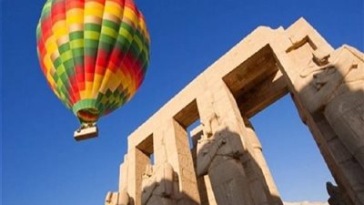 تقل 480 سائحًا.. «البالونات الطائرة» تحلق من جديد بسماء الأقصر
