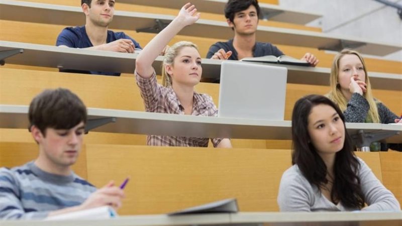 إتيكيت الجامعة