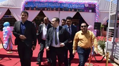 المجتمعات العمرانيه :  افتتاح معرض الكتاب للطفل بنادي الشيخ زايد