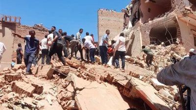 انهيار عقار مكون من 8 طوابق بمدينة رشيد في البحيرة