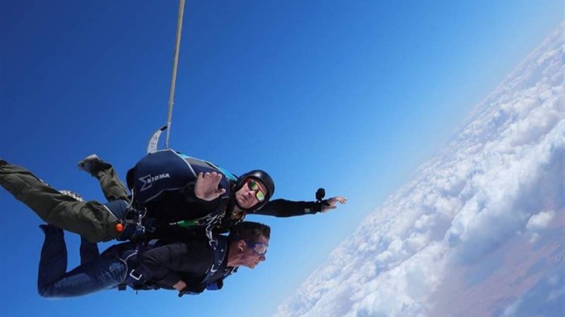 القفز بلمظلات skydiving