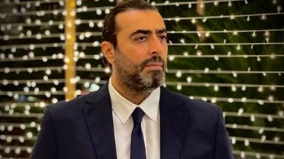 باسم ياخور : عبدالمنعم عمايري يبكيني من الضحك