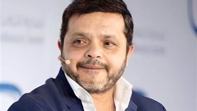 الجمعة.. محمد هنيدي في برنامج 