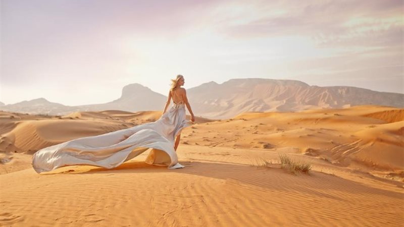 بصمة المرأة في عالم الاْزياء