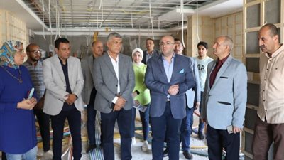 محافظ بنى سويف يتفقد تجهيزات مركز الشبكة الوطنية للطوارئ والسلامة