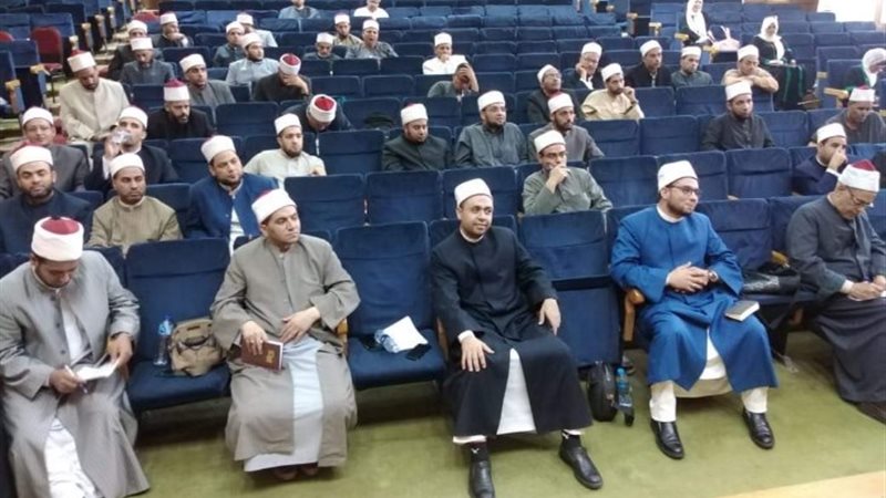 دورة اللغة العربية المتخصصة لأئمة وواعظات الأوقاف