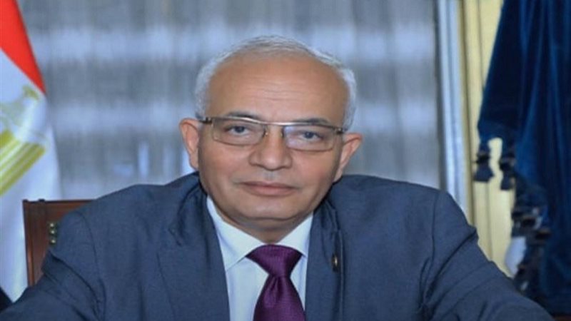 الدكتور رضا حجازي وزير التربية والتعليم