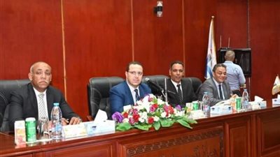 نائب رئيس «هيئة المجتمعات العمرانية» يجتمع برؤساء أجهزة المدن الجديدة