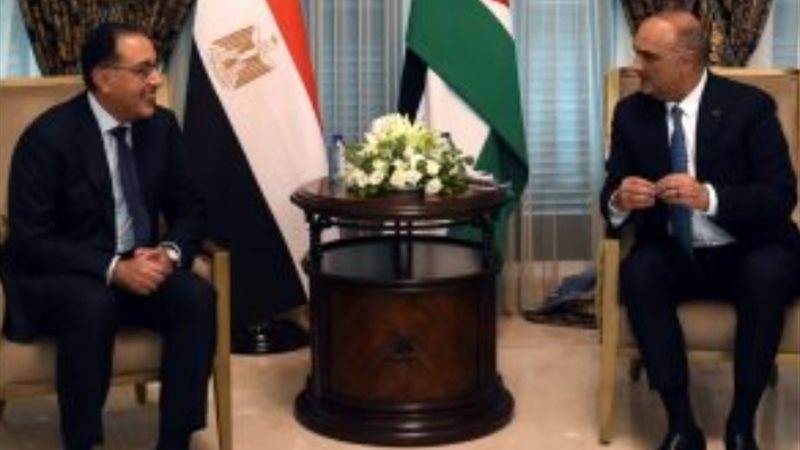 رئيس الوزراء المصري برفقة نظيره الأردني