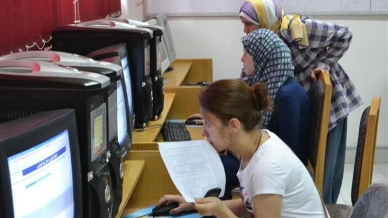 طلاب الثانوية العامة