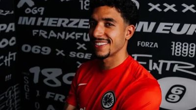 شغب وألعاب نارية.. مرموش يسجل في أول ظهور مع فرانكفورت بكأس ألمانيا