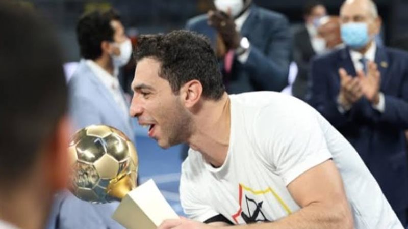 أحمد الأحمر