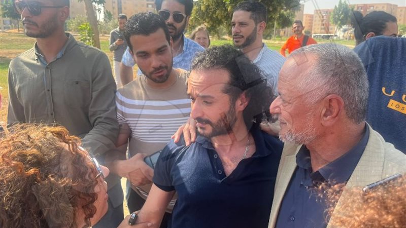 أحمد دومة بعد الافراج