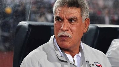 حسين لبيب: لماذا لا يدخل حسن شحاتة النادي؟!