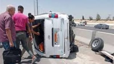 إصابة 5 أفراد من أسرة واحدة إثر انقلاب ميكروباص بالفيوم