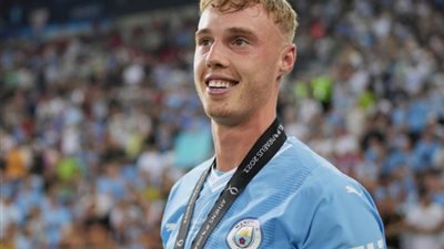 لاعب مانشيستر سيتي في طريقه الي تشيلسي.. تفاصيل