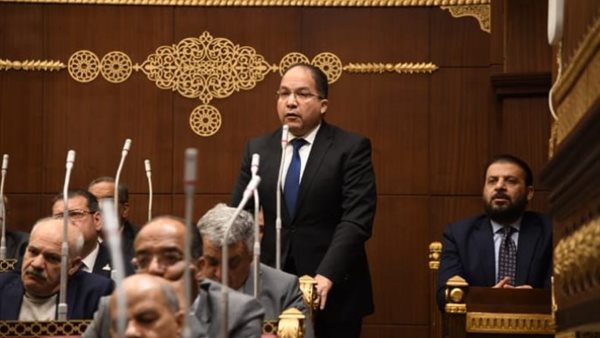 النائب عادل اللمع