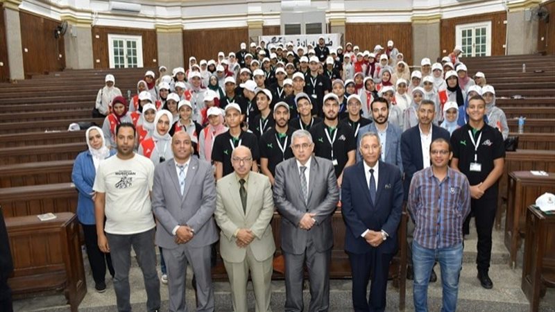 فعاليات معسكر القيادة الفعالة حول تطوير الوعي الوطني
