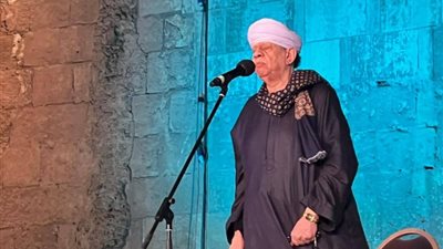 في حب رسول الله..ياسين التهامي اليوم على مسرح المحكى بمهرجان القلعة