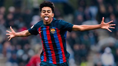يامال ينتظر رقمًا قياسيًا مع المنتخب الإسباني