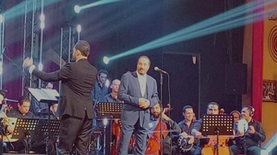 علي الحجار يبدأ حفل «مئوية سيد درويش» بـ «زوروني كل سنة مرة»