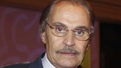 أدوار مهمة في حياة عزت العلايلي.. تعرف عليها في ذكرى ميلاده
