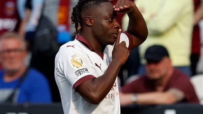 رئيس ريال مدريد متهم بإفشال ضم جوهرة مانشستر سيتي الجديدة للملكي