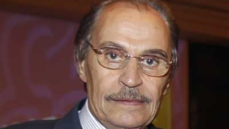 عزت العلايلي