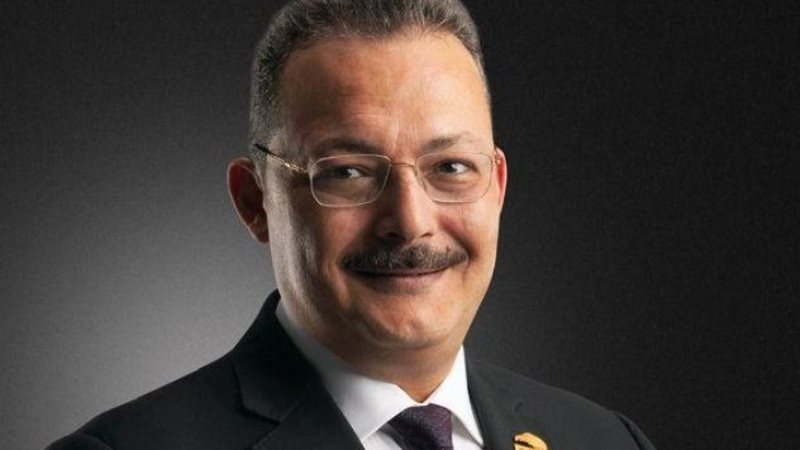 الدكتور سمير صبرى
