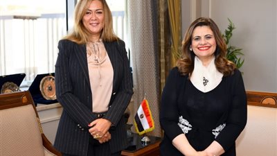 وزيرة الهجرة: برنامج تدريب المصريات بالخارج يؤكد اهتمام الدولة بالمرأة