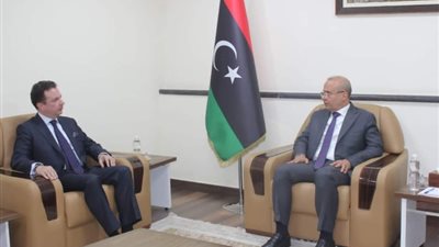 «الرئاسي الليبي» وممثل اليونان يبحثان جهود فرق الإنقاذ الدولية